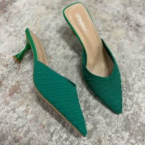 Green Heels